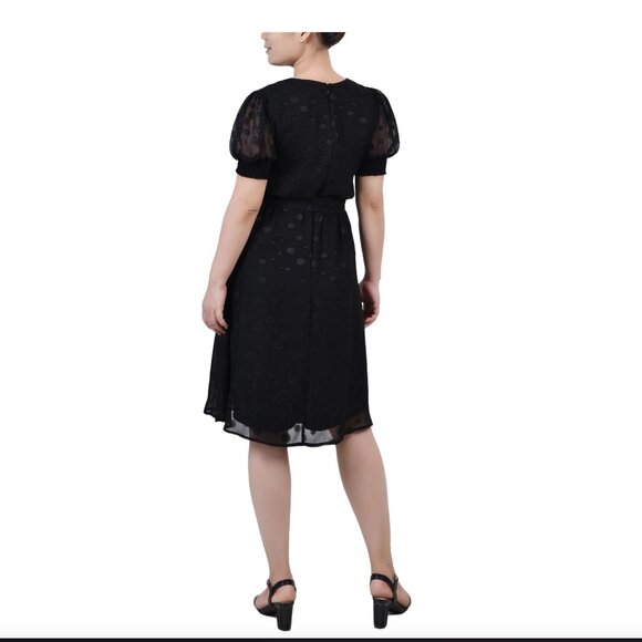 NY COLLECTION Petite Elbow Sleeve Swiss Dot Dress Size PM NWT - Picture 3 of 3